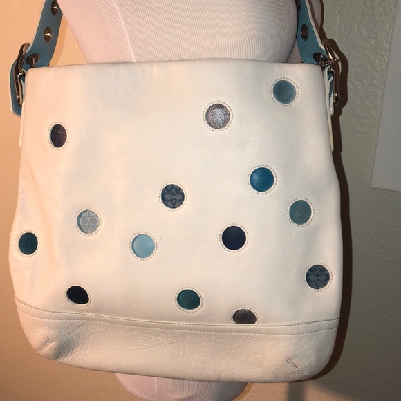 Coach - Picture 2 of 6